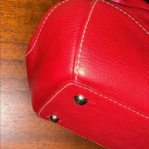 Dooney & Bourke  satchel holiday red gold tone  front clasp closure  like new - Picture 11 of 17